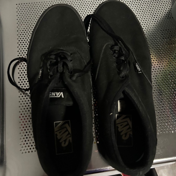 Men’s Vans - Picture 1 of 2